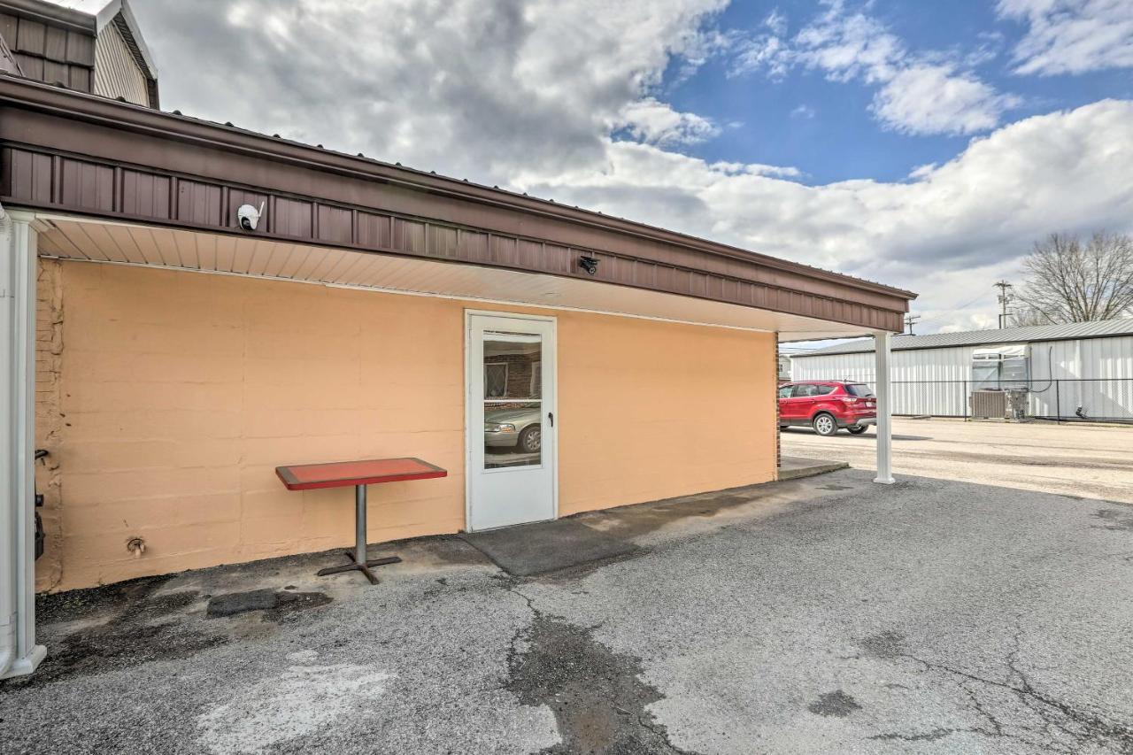Lovely Couples Escape In Northern Kentucky! Falmouth Exterior foto